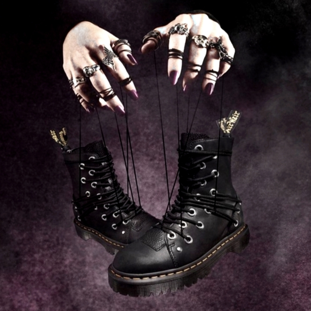 🦄 Dr. Martens Daria Stone Boots UK6 W8